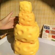 超大逼真奶酪造型挤压减压玩具，慢回弹创意豆腐球手握压力球成人恶作剧礼物，新奇挤压玩具，完美的生日或节日礼物 - 彩色 - 查看 2