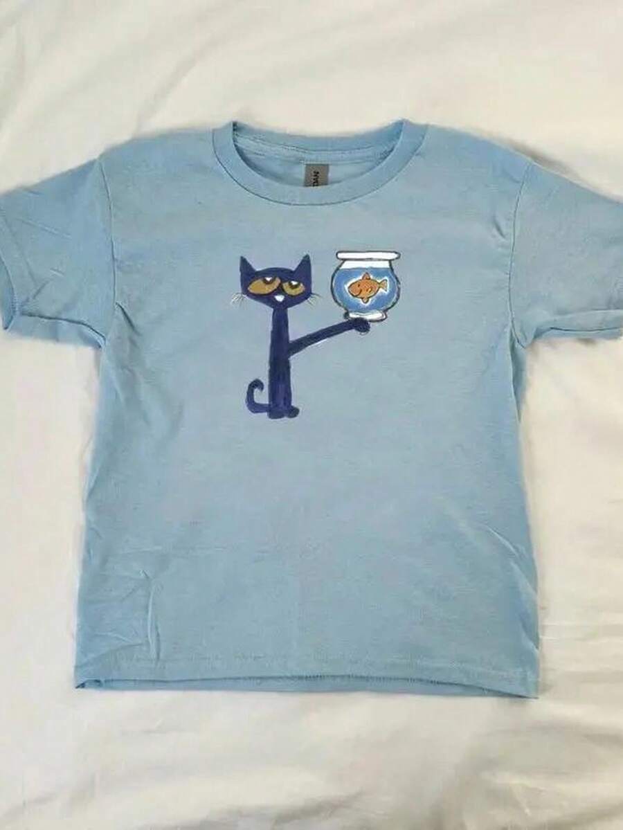 Pete Baby Tee, Vintage Fishbowl AHS Style 90s Y2K Pinterest Childhood Aesthetic Retro Graphic Top Baby Tee-Loose-Fit Easy Relaxed Style, - 淺藍色 - 查看 1