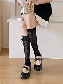 蕾丝蝴蝶结腿套，精致荷叶边饰边，蝴蝶结缎带设计，镂空蕾丝透气显瘦，搭配玛丽珍鞋，瞬间打造甜美学院风，哥特萝莉风，适合日常通勤或约会，温柔又不失个性。 - 彩色 - 查看 5