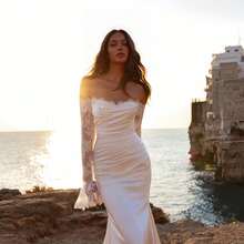 Elegant Sexy Off Shoulder Lace Long Sleeves Pleat Mermaid Satin Wedding Dress,Registry Office Dresses Bridal Gown,Evening Party Dress Birthday Party Dress Country Wedding,Romantic Church Ceremony Wedding Dress,Suitable For Wedding,Dating,Party,Singles' Party,Vacation,Formal Occasions,Dinner Dress,Prom Dress,Homecoming Dess,Cocktail Party,Wedding Guest Dress,Graduation - 白色 - 查看 9