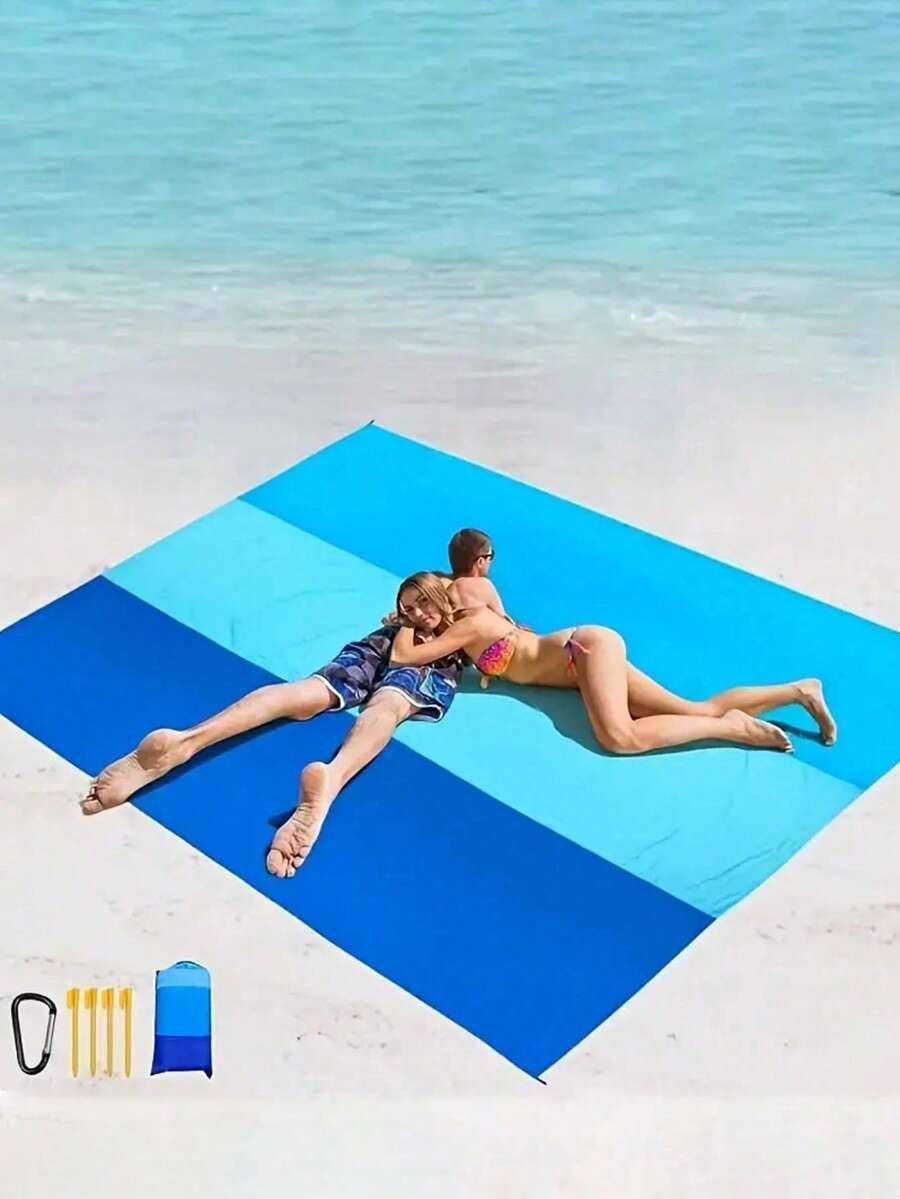 Faltbare Anti-Sand Strandmatte mit 4 Eckstangen, Outdoor Camping Reise Wandern Picknick Stranddecke, Polyestermaterial, extra groß & leicht - mehrfarbig - Übersicht 1