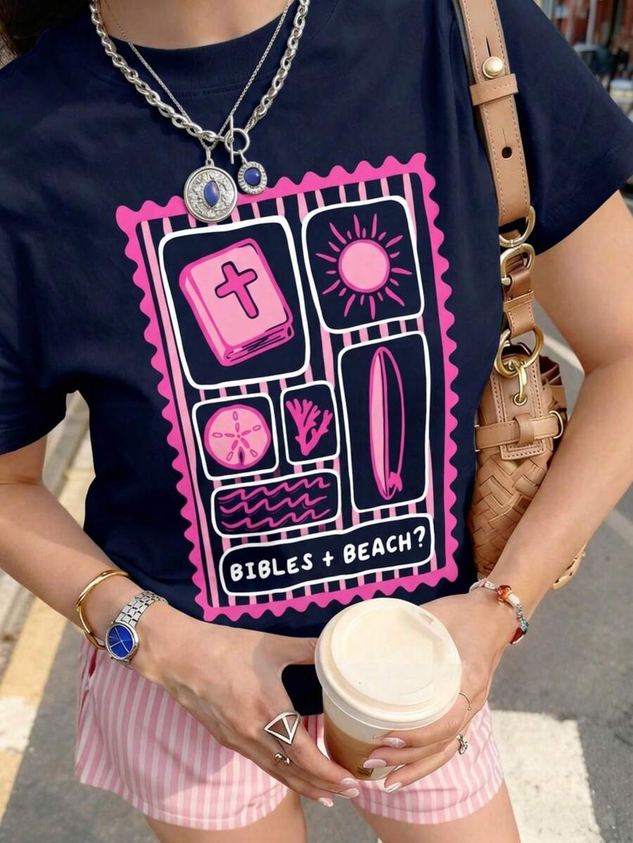 Bibles + Beach 圖案印花 T-shirt，經典海岸信仰印花短袖上衣，夏季度假休閒衝浪風上衣