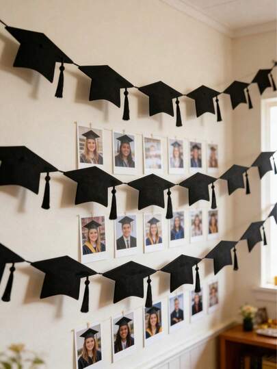 1Pc Black Glitter Graduation Banner, Class Of 2026 Graduation Party Decorations, Black Glitter Banner, Pennant, Hanging Graduation Cap, Used For Graduation Season Celebration Party Decoration