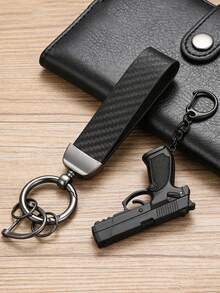 Juego de colgante desmontable con forma de pistola y llavero de coche con textura de fibra de carbono, accesorios de coche geniales, regalo de fiesta de moda - Hebilla de pistola + fibra de carbono negra - Ver 7