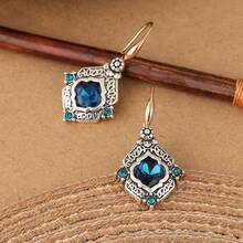 Brincos Pingente de Zircônia Azul Sintética Vintage Mais Vendidos, Design Entalhado Clássico e Elegante, Adequado para Uso Diário e em Festivais, Presente Ideal para Mulheres e Meninas - Prata - Visão 5
