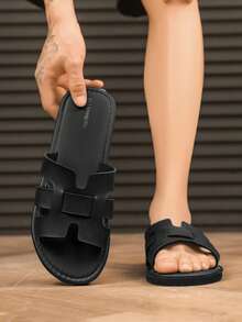Chinelos H de alta gama para homem do Médio Oriente, chinelos de tira plana do Sudeste Asiático, sandálias casuais antiderrapantes para exterior, sapatos de praia de tamanho grande, cor sólida para praia - Preto - Ver 8
