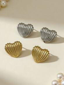 4-Piece Gold And Silver Two-Tone Elegant Heart-Shaped Shell Stud Earrings Set, Perfect For Women's Everyday Wear. Made Of High-Quality Hypoallergenic Stainless Steel. - Heart-shaped Seashell - View 1