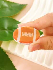 1 pieza Mini Pinza Deportiva, Diseño de Baloncesto/Fútbol, Accesorio de Cabello para Niña Enérgica, Adecuado para Fijar Flequillo, Cola de Caballo o Peinados Semi-Recogidos, Excelente para Entusiastas de los Deportes, Accesorios de Cabello de Verano para Trajes de Playa - Multicolor - Ver 6