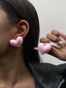 一对复古心形耳环，简约优雅的女士耳环，适合派对、婚礼、毕业典礼、生日、斋月、感恩节、母亲节、情人节、圣诞节、新年、日常佩戴，也是一份贴心的礼物。 - 耳環 - 查看 1