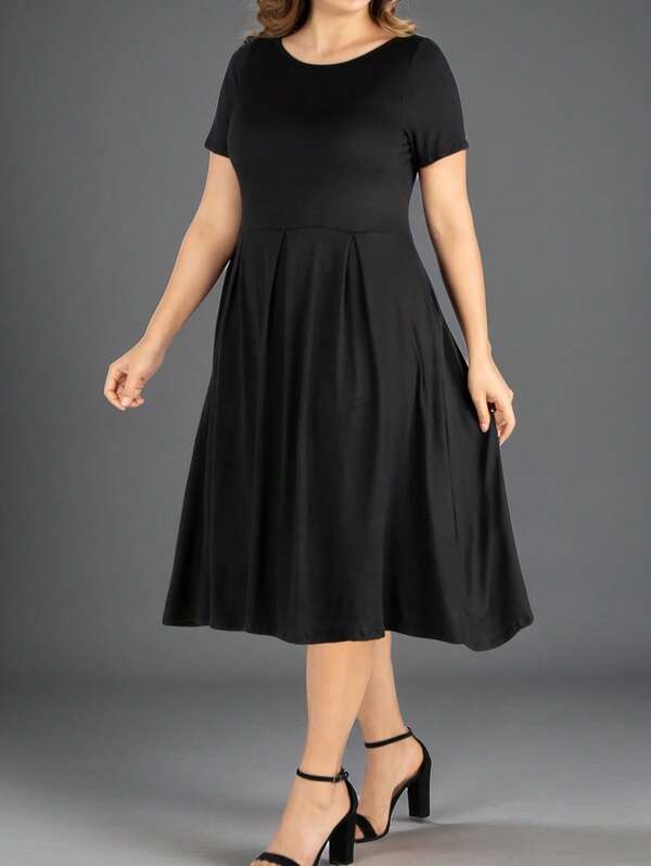 Plus Size Women's Solid Color Round Neck Short Sleeve Casual Mid-Length Dress With Pockets Black Elegant Summer