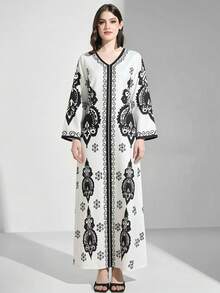 一件黑白印花V领宽松长款休闲阿拉伯风格长袖睡袍，时尚优雅，适合度假穿着。 - 黑色 - 查看 5