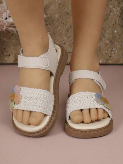 新款公主风儿童凉鞋，女童休闲平底软底鞋，百搭舒适，适合大童