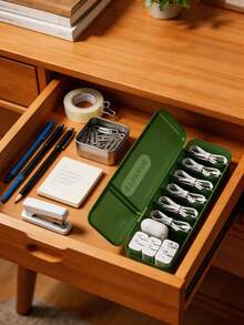 1个塑料线缆管理盒，带7个隔层，可重复使用，用于整理充电器和数据线，家用和办公用线缆收纳盒 - 彩色 - 查看 3