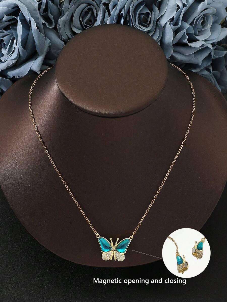 Stainless Steel Butterfly Necklace For Women, Magnetic Openable New Design Necklace - Multicolor - View 1