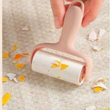 1 set Mini rouleau anti-peluches portable - 1 poignée de rouleau + 3 rouleaux de rechange, adhésif puissant pour l'élimination des poils d'animaux, facile à utiliser, poignée réutilisable, sans électricité nécessaire pour les animaux de compagnie/vêtements/tapis/sièges de voiture, essentiel pour les propriétaires d'animaux de compagnie - 1 poignée + 3 pièces de rechange - Voir 11