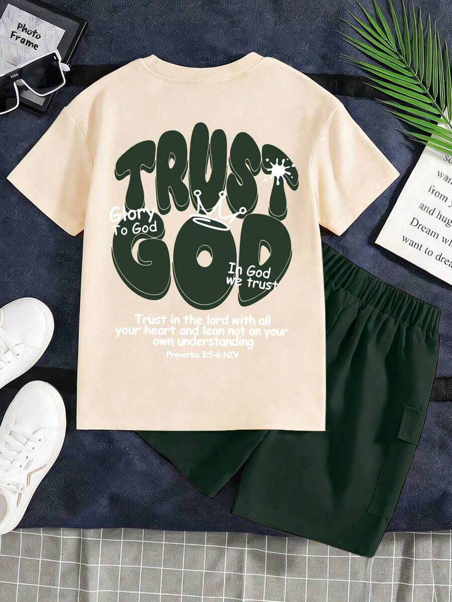 Bộ đồ thường ngày mùa hè cho bé trai gồm 2 món: áo thun ngắn tay và quần short, in chữ tiếng Anh ngộ nghĩnh, thích hợp mặc mùa hè. - Màu be - Xem 1