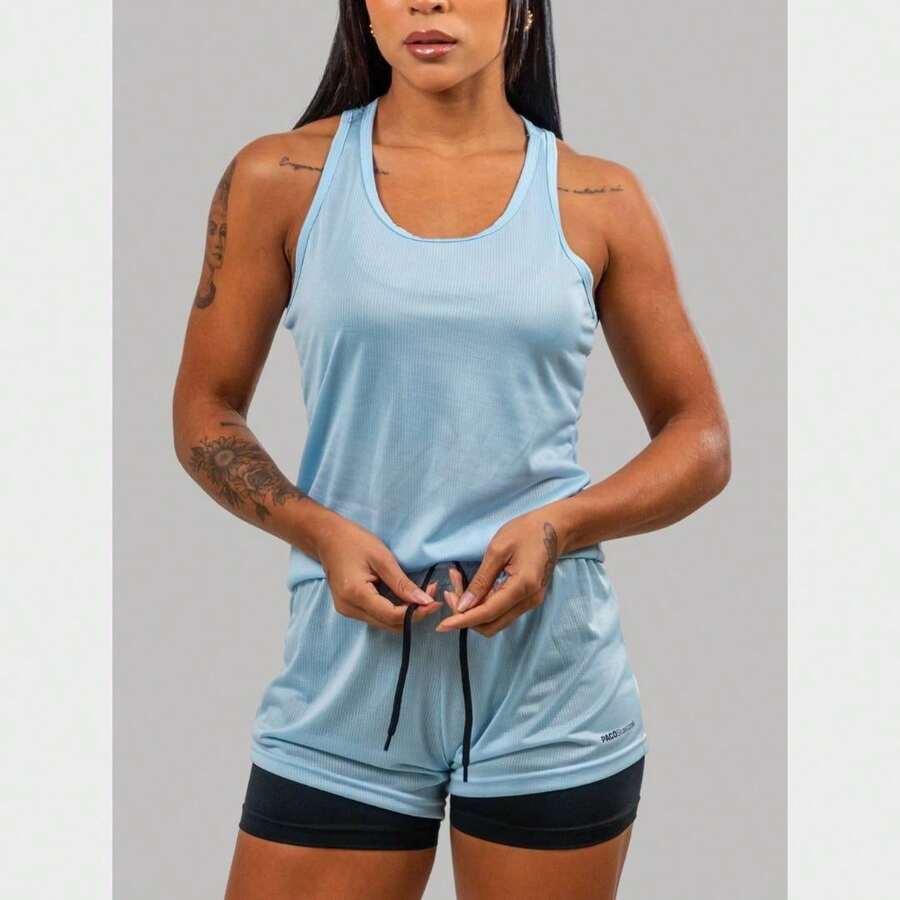 Women's 2-In-1 Gym Set With Compression Shorts And Racerback Tank Top For Fitness, Running, And Training. - Azul claro - Ver 1