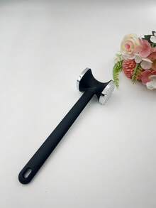 1件不鏽鋼肉錘 - 雙面重型工具，人體工學廚房工具用於嫩化肉類，適用於戶外燒烤和烹飪，露營裝備 | 不鏽鋼錘 | 耐用廚房用具，肉磨機，牛排錘，肉切割器，肉嫩化器，油刷，家居裝飾，廚房用品，烹飪用品，廚房配件，適用於家居必需品，女性禮物，廚師禮物 - 黑色 - 查看 11