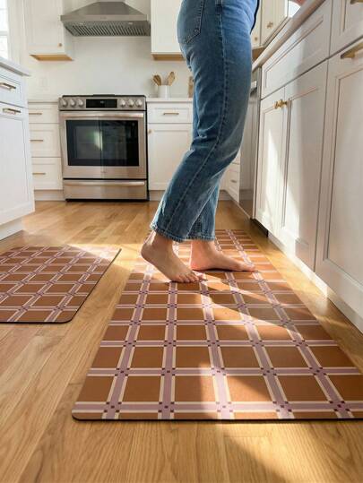 1pc Watercolor Tulip Print Kitchen Runner Rug, Nordic Luxury Style, Suitable For Kitchen, Hallway, Dining Room, Laundry Room, Entryway, Bedroom, Easy Care Machine Washable