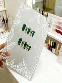 1pc Transparent Acrylic Floral Pattern Fake Nail Art Display Board, Nail Art Photography Prop Background, Creative Butterfly Design Nail Sample Display Rack - Multicolor - View 3