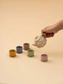 一套硅胶逼真天气主题儿童茶具玩具，包括带纹理的茶壶和带图案的茶杯，适合婴幼儿使用。 - 彩色 - 查看 6