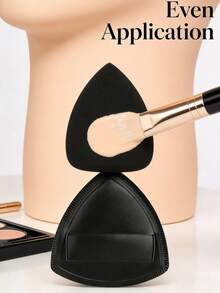 2 pièces Ensemble d'éponges de maquillage triangle noir mat, design à bords précis, texture veloutée sans latex, fonction de mélange uniforme et sans couture, outil de maquillage portable à la mode, convient pour le maquillage quotidien, l'application de fond de teint/correcteur, les voyages, le Ramadan, l'Aïd al-Fitr, Pâques et les cadeaux pour la Fête des Mères - Multicolore - Voir 5