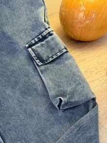 男童夏季时尚街头风三件套：蓝色领背心、白色印花T恤、蓝色牛仔裤，适合街头、学校和休闲场合穿着。 - 霧霾藍 - 查看 8