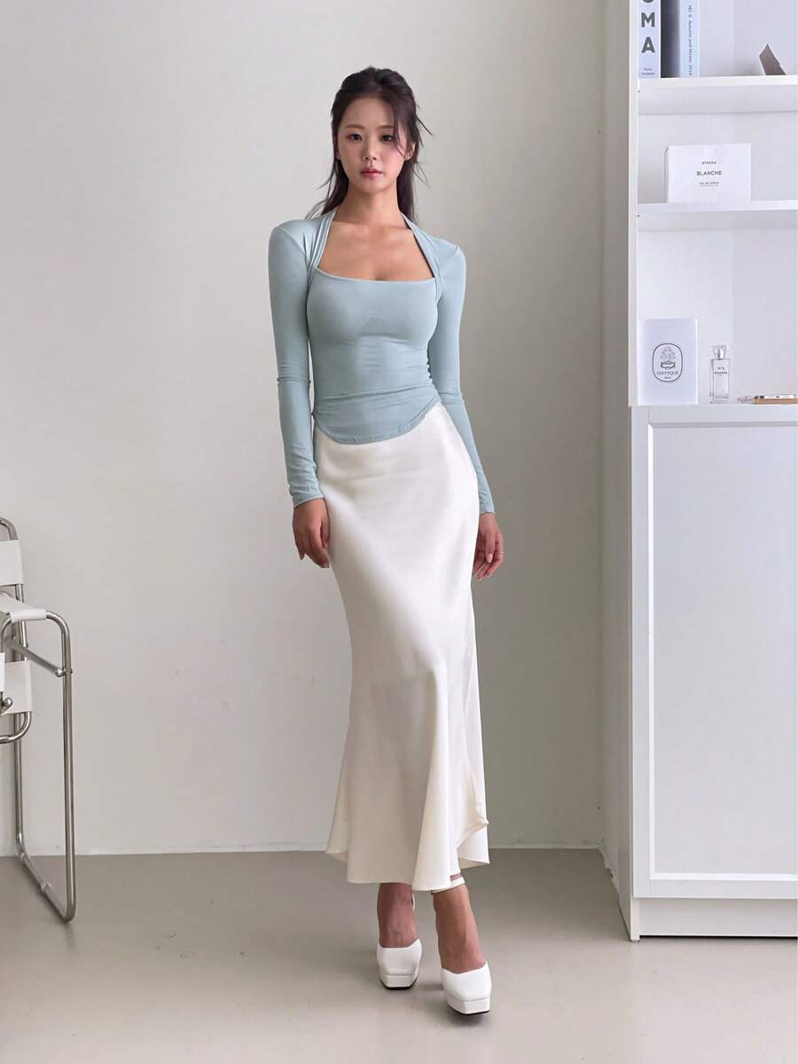 Áo kiểu nữ ARA CHIC màu xanh nhạt, cổ vuông, eo nhún, ôm sát, gợi cảm, phù hợp cho công sở, hẹn hò và du lịch, bộ sưu tập xuân/hè mới. - Xem 1