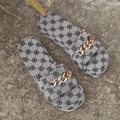1 Pair Elegant Solid Color Fashion Fabric & Metal Chain Flat Sandals, Suitable For Outdoor Wear In Spring And Autumn