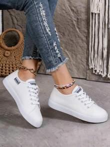 These Classic Canvas Casual Shoes Are Lightweight, Breathable, Comfortable, And Versatile, Suitable For Daily Commutes, Campus Outings, And Short Trips. They Are A Stylish Choice For Students And As A Gift. - White - View 3