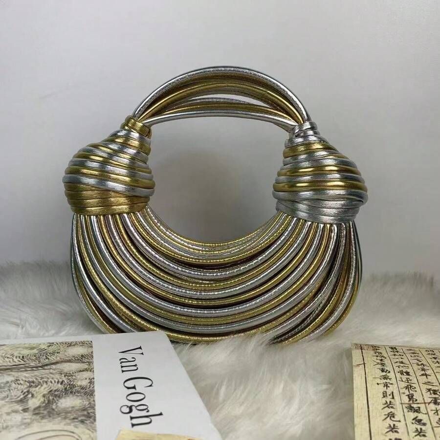 Popular Personalized Woven Handmade Bends And Hitches Packs Ramen Dumplings Clouds Women Hand-Carrying Crossbody Bag,Chic Circular Woven Handle Bag - Metallic Gold Finish, Stylish Party Accessory Hand-Woven Bread Women's Clutch Top Handle Satchel Shoulder Crossbody Creative Noodles Purses Underarm Bag Handbag - Vàng và bạc (không dây đeo) - Xem 1