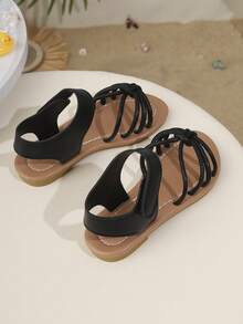 新款公主风儿童凉鞋，女童夏季平底软底幼儿鞋，大童珍珠百搭舒适款 - 黑色 - 查看 5