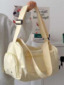 这款全新时尚百搭的纯色小丑主题包包，容量大，多口袋设计，还带有耳机孔。它轻便易携，适合户外旅行和短途出行。也可用于收纳学习用品、文具和其他物品。 - 黃色 - 查看 2