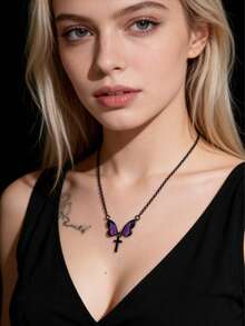 1 Chiếc - Dây chuyền hình thánh giá cánh bướm phối màu gradient mới. Một chiếc dây chuyền kiểu dáng độc đáo, phù hợp cho phụ nữ đeo hàng ngày. - Nhiều màu - Xem 2