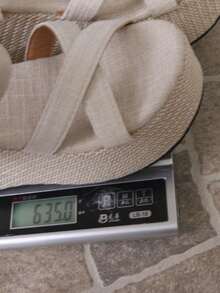1双时尚搭扣装饰厚底凉鞋，适合春秋季户外穿着。 - 香檳色 - 查看 11