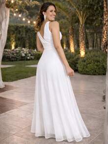 Chic Minimalist Timeless Wedding Dress For A Civil Ceremony. - 白色 - 查看 2