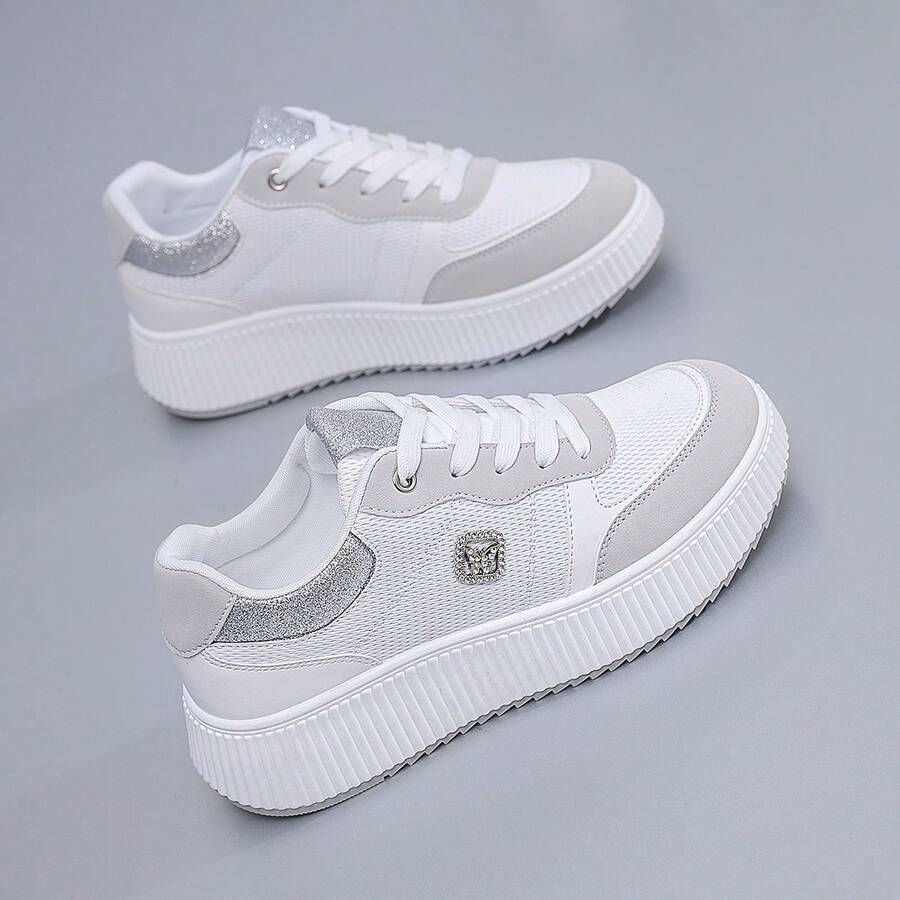 Contrast Color Lace-Up Metal Eyelet Casual Sneakers - White - View 1
