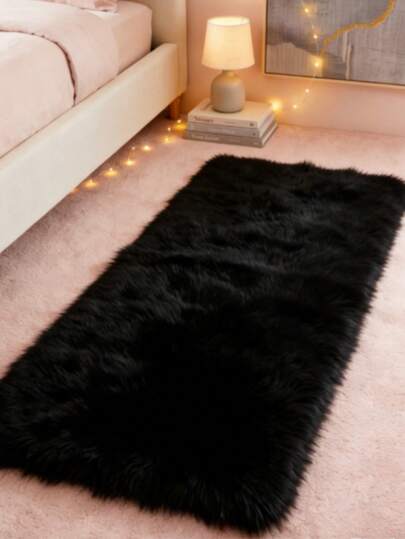 1pc Black Rectangular Decorative Rug, Plush Valentine's Day Bedroom Decor, Small Carpet, Rug, Love Home Decor, Living Room Carpet, Small Living Room Rug, Bedroom Rug, Living Room Home Decor, Outdoor Rug, Washable Carpet