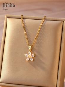 Hihho Dây chuyền nhiều lớp hình cỏ bốn lá đính đá Cubic Zirconia và hoa năm cánh đính ngọc trai, phù hợp cho phụ nữ đi làm hàng ngày, hẹn hò, đa năng, dễ phối với váy vào mùa xuân và trang phục trễ vai vào mùa hè, tạo nên vẻ quyến rũ. - Vàng - Xem 15