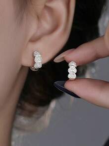 4对时尚简约精致心形结设计铜耳环套装，镶嵌立方氧化锆，适合派对、休闲聚会（不含礼盒） - 銀色 - 查看 7