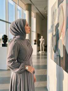 Đầm dài nữ màu trơn, xếp ly ở gấu váy, đính hạt cườm ở eo, kiểu dáng kín đáo phong cách Ả Rập, thích hợp cho lễ Eid mùa xuân. - Xám - Xem 4