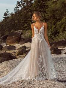 Elegant Sexy V Neck Sleeveless Backless A Line Wedding Dress,Registry Office Dresses Bridal Gown,Evening Party Dress Birthday Party Dress Country Wedding,Romantic Church Ceremony Wedding Dress,Suitable For Wedding,Dating,Party,Singles' Party,Vacation,Formal Occasions,Dinner Dress,Prom Dress,Homecoming Dess,Cocktail Party,Wedding Guest Dress,Graduation - 白色 - 查看 6