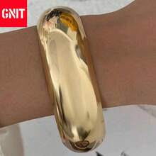 GNIT “3件套/1件套粗手镯套装 - 黑色铆钉树脂、玳瑁纹亚克力和金色金属手镯，女士可叠戴个性手镯套装 - 前卫金色铆钉、玳瑁纹和粗金开口手镯，树脂和金属手镯叠戴 - 轻盈粗手镯，适合日常和夜间外出佩戴” - 駭卡金 - 查看 4