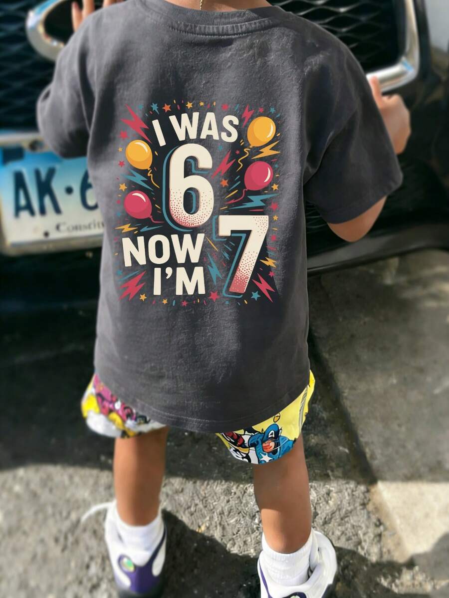 Camiseta de cuello redondo de manga corta con estampado gráfico informal para niño, top de verano - Gris Oscuro - Ver 1