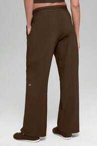 Alo Suit Up Trouser (Regular) Designed For A Loose Women's Espresso W51432r - 棕色 - 查看 5