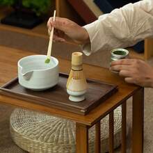 粉色陶瓷抹茶茶具套装，包含抹茶筅、抹茶碗、抹茶勺和茶架，适合抹茶爱好者和初学者。 - 彩色 - 查看 4