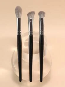 3套柔软眼部化妆刷，包括眼影刷、高光刷和晕染刷，采用柔软纤维制成，方便旅行化妆。 - 黑色 - 查看 8