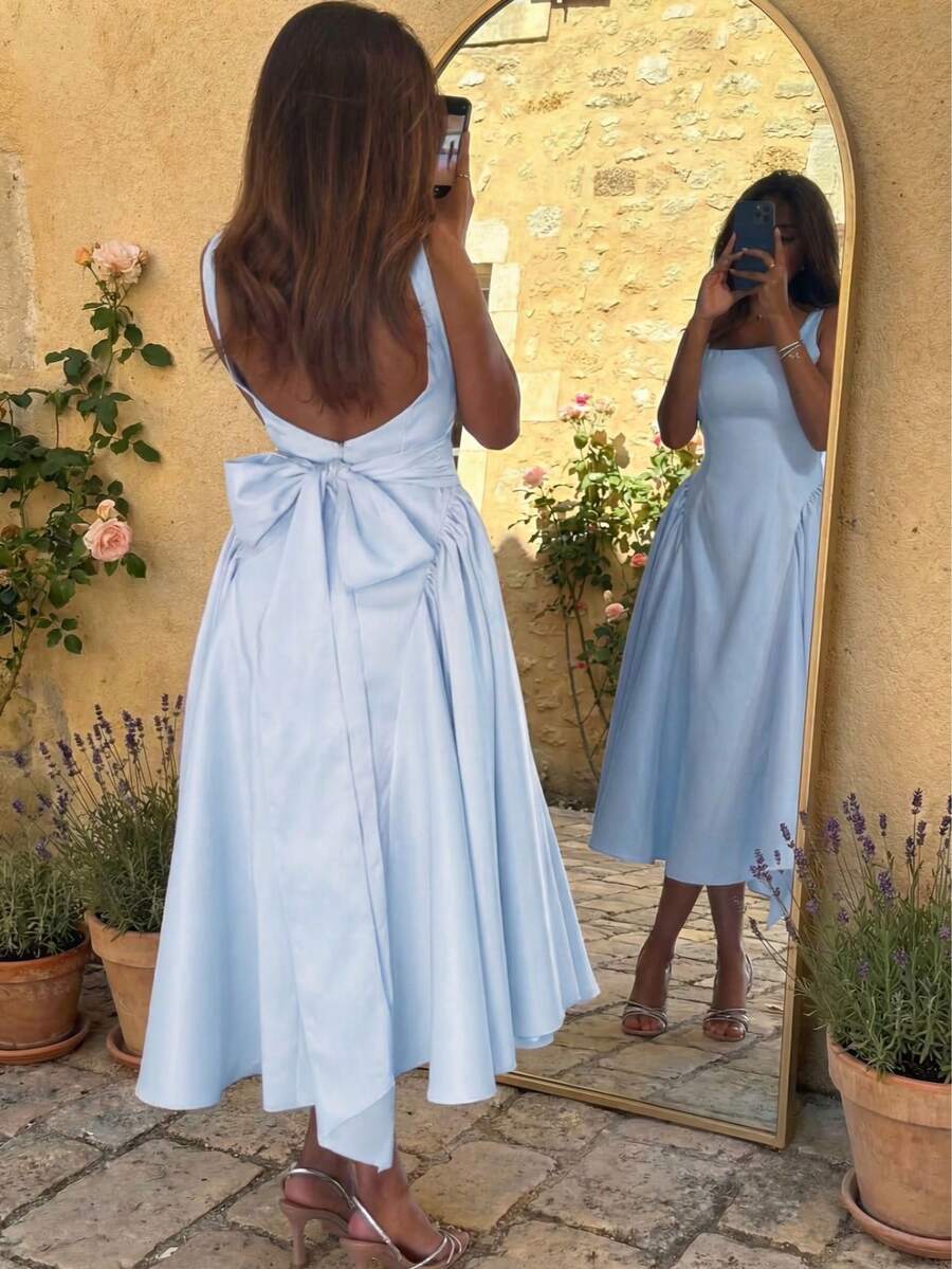 Glamful Floreya 2025 春夏优雅收腰吊带伞裙，纯色浪漫收腰连衣裙，后背蝴蝶结设计，独特法式吊带连衣裙 - 藍色 - 查看 1