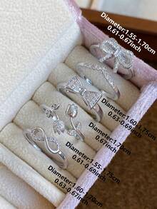 5件套优雅法式几何郁金香花朵蝴蝶结设计镶嵌立方氧化锆女士日常、节日、派对可调节铜戒指套装（不含礼盒） - 銀色 - 查看 5
