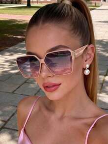 1pc Women's Plastic Square Frame Decorated Vintage Elegant Pink Y2K Summer Holiday Fashion Sweet Dopamine Retro Fashion Glasses Shades, Plus Size Flattering, Suitable For Dates, Parties, Outdoor & Driving - Multicolor - View 1